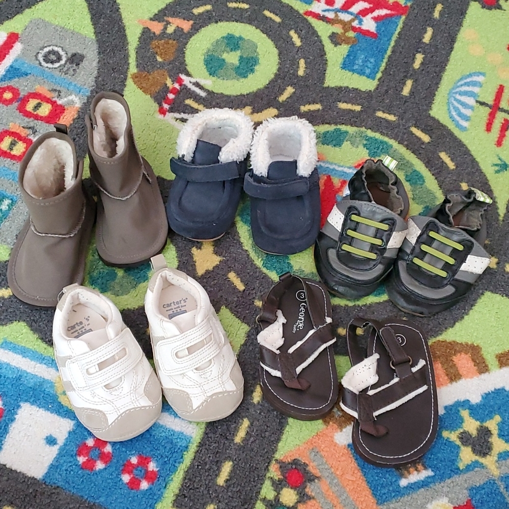 Newborn and infant shoes and slippers
